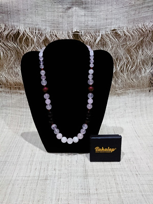 Kalung batu alam