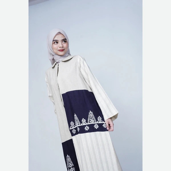 Abaya Latifah
