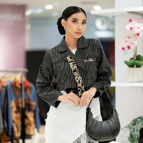 Rasyida Alam - Binar Blazer