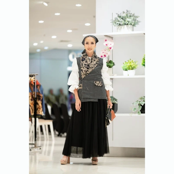 Rasyida Alam - Baswara Outer