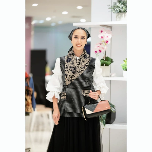 Rasyida Alam - Baswara Outer