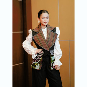 Rasyida Alam - Ransha Outer