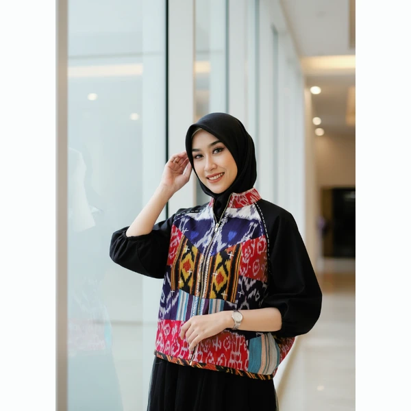 Rasyida Alam - Outer Konita PW