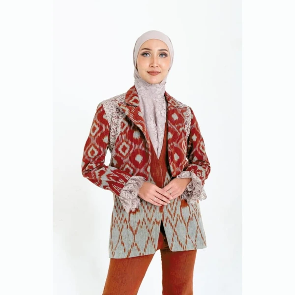 Rasyida Alam - Ravisha Blazer