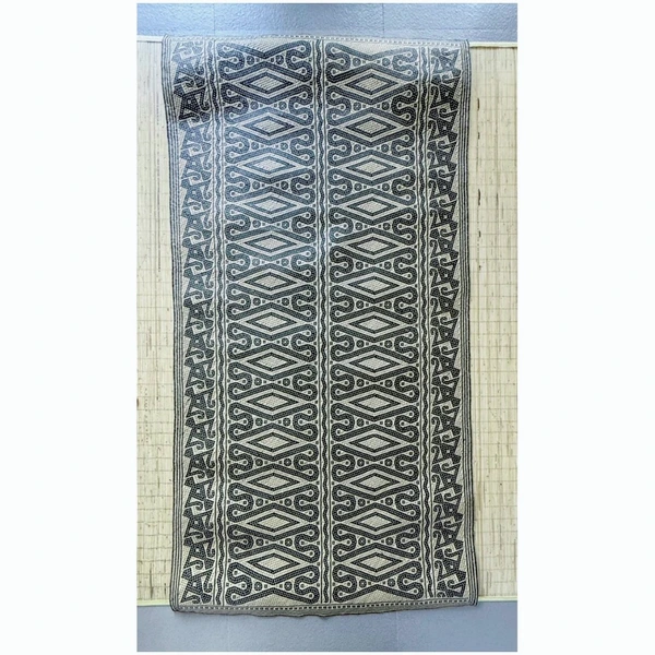 Tikar Anyaman Rotan Halus / Motif khas Suku Dayak Kalimantan