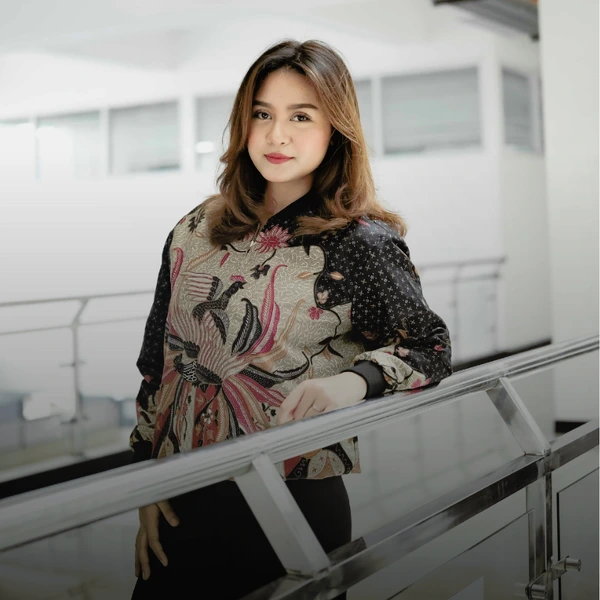 Jaket Bomber Batik Unisex Motif Namira