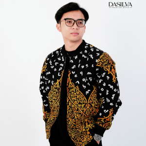 Jaket Bomber Batik Unisex Motif Aksara Pusparaga