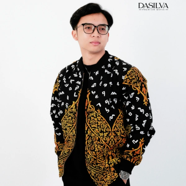 Jaket Bomber Batik Unisex Motif Aksara Pusparaga