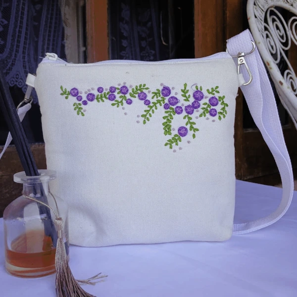 SHOULDER BAG