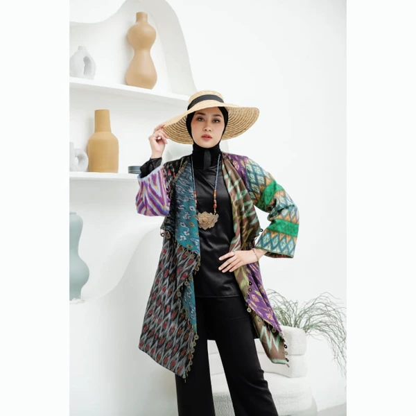 Rasyida Alam - Outer Virana