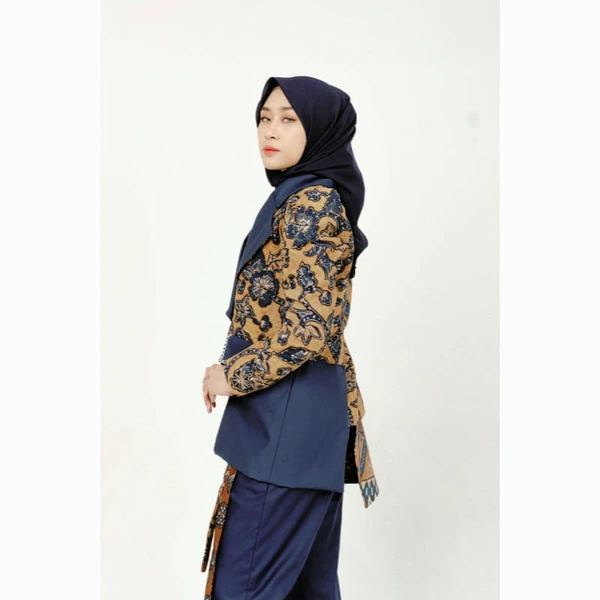 Rasyida Alam - Blazer Dhatri
