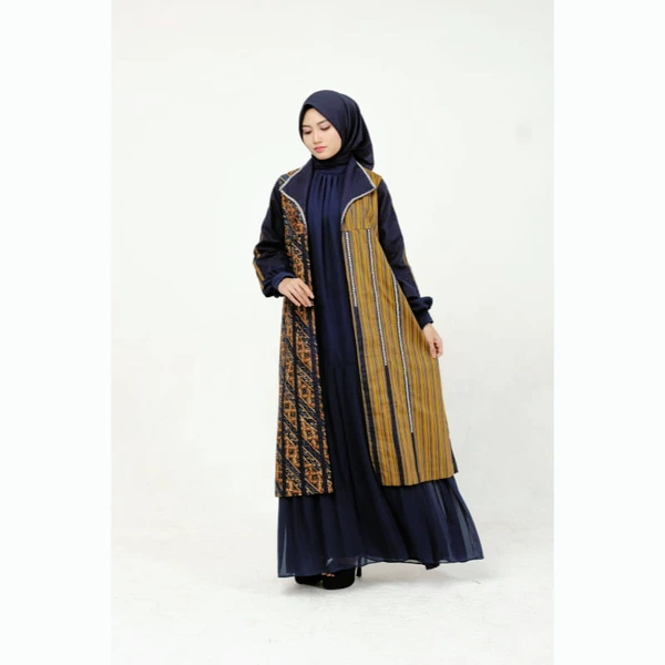 Rasyida Alam - Dhanaada Outer