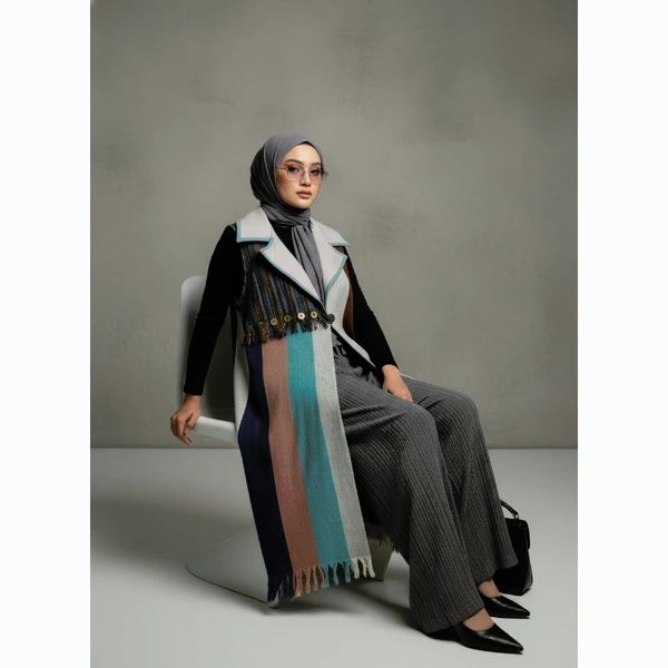 Rasyida Alam - Outer Kaluna B