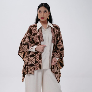 Outer Wanita (Motif Candi Bentar)
