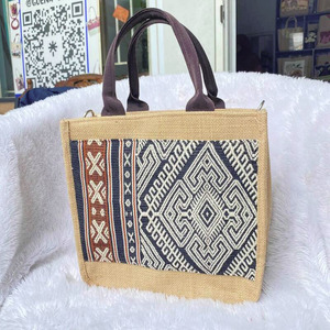Takkobag Tenun | Uk. 30 x 30 x 14 cm