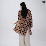 Outer Wanita ( Motif Candi Bentar)