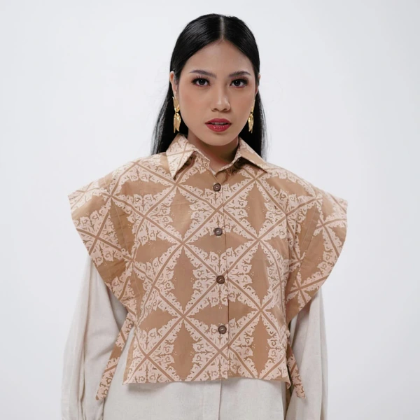 Vest Wanita ( Motif Candi Bentar)