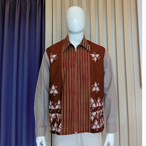 Jaket Pria ( Motif Tri Hita Karana)
