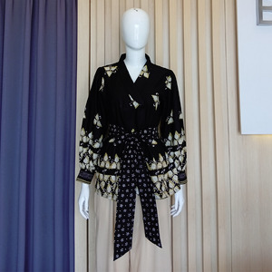 Atasan Wanita ( Motif Tri Hita Karana)