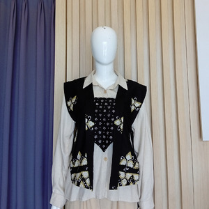 Vest Wanita 2 ( Motif Tri Hita Karana)