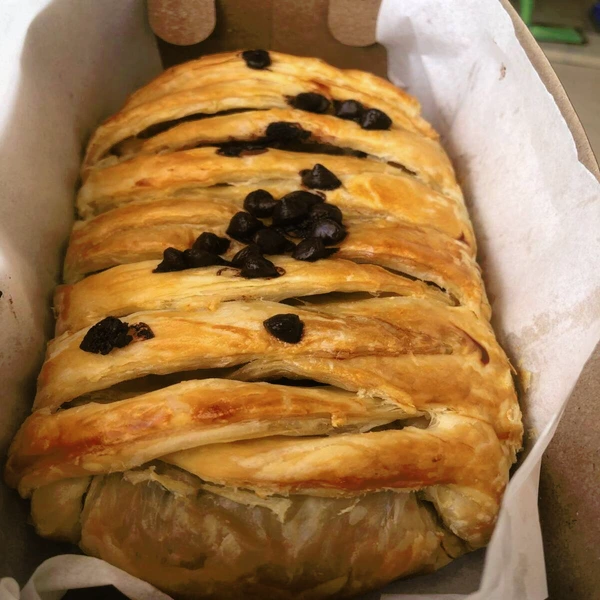 BANANA STRUDEL