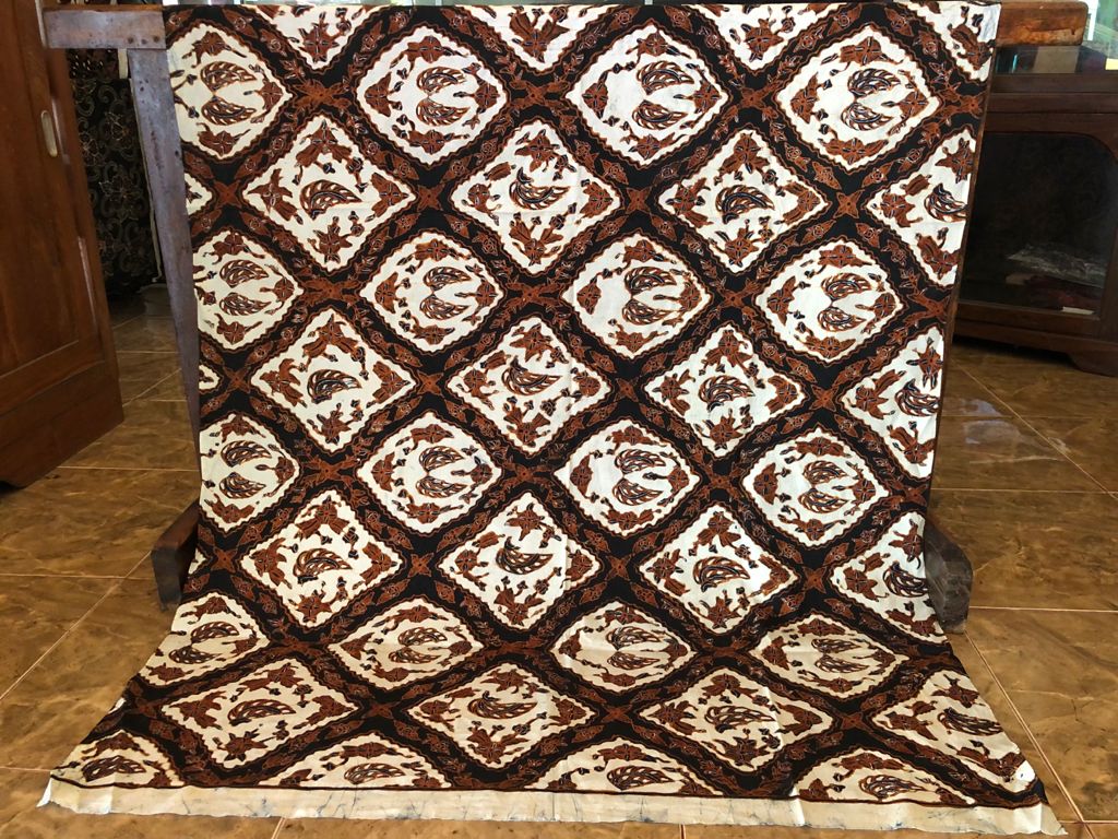 Kain Batik Motif Buntal