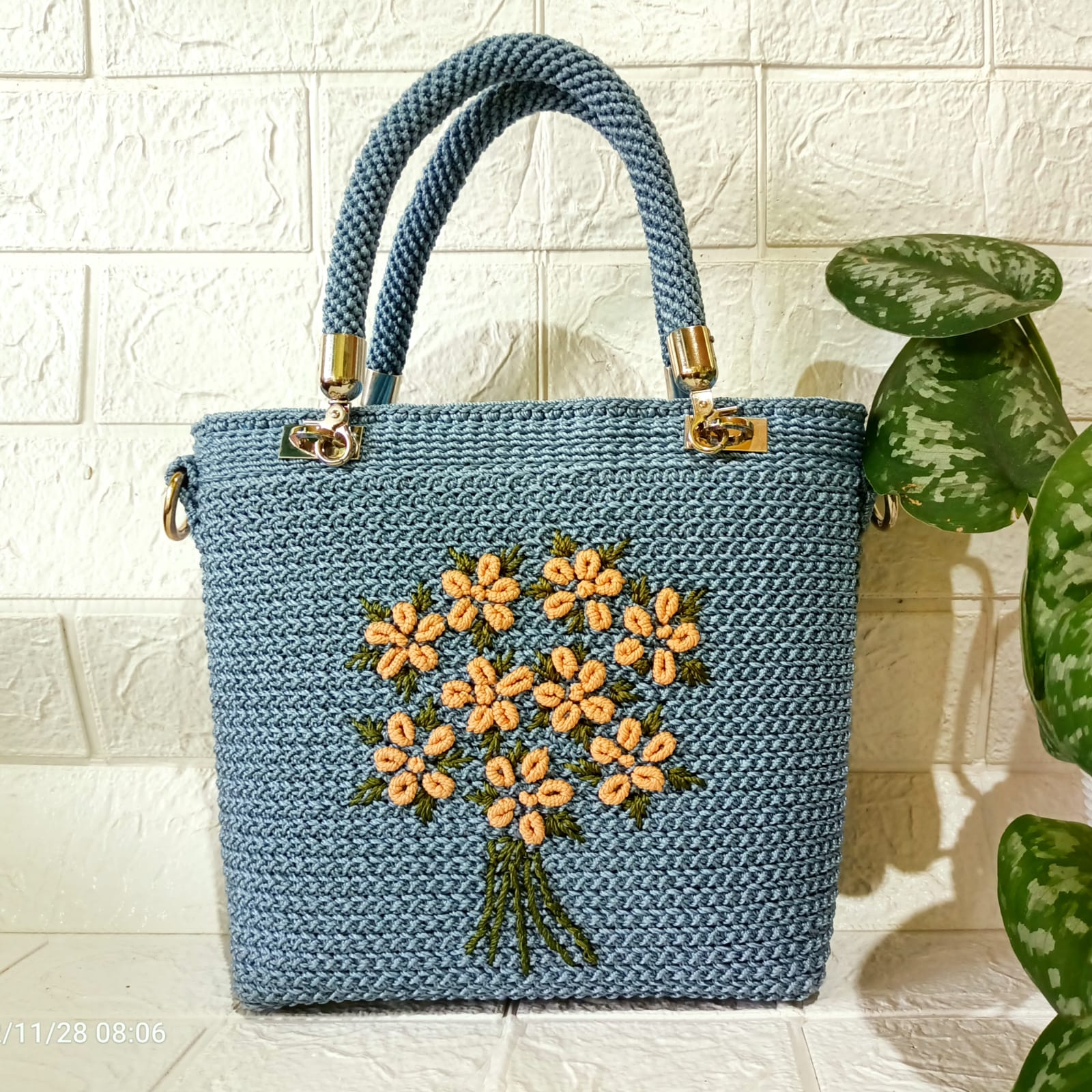 Amoura Craft